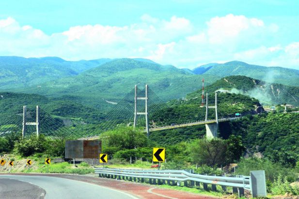 red de carreteras y puentes mexico